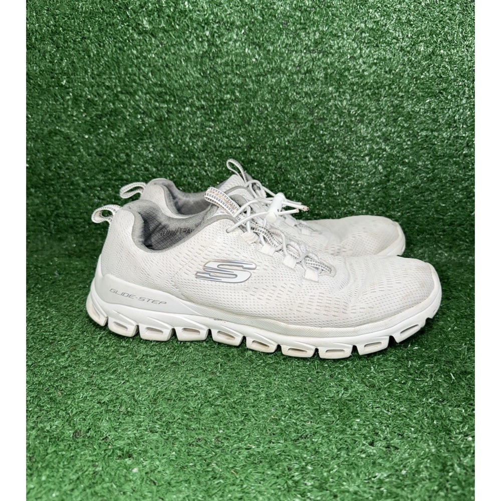 Skechers Men Size 9.5 Glide-Step Fasten Up White Running Shoes Athletic Sneakers